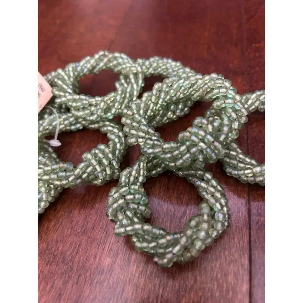 Xochi glass bead